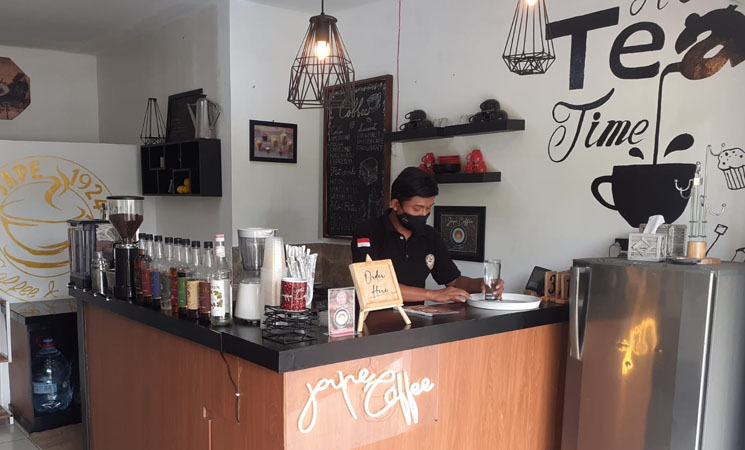 Jape_Coffee_Shop_1.jpg